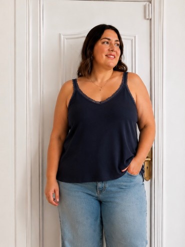 Débardeur bleu marine à 19€