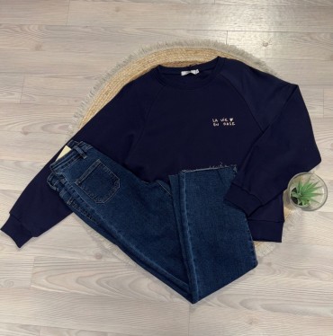 Sweat bleu marine du S au L à 49€